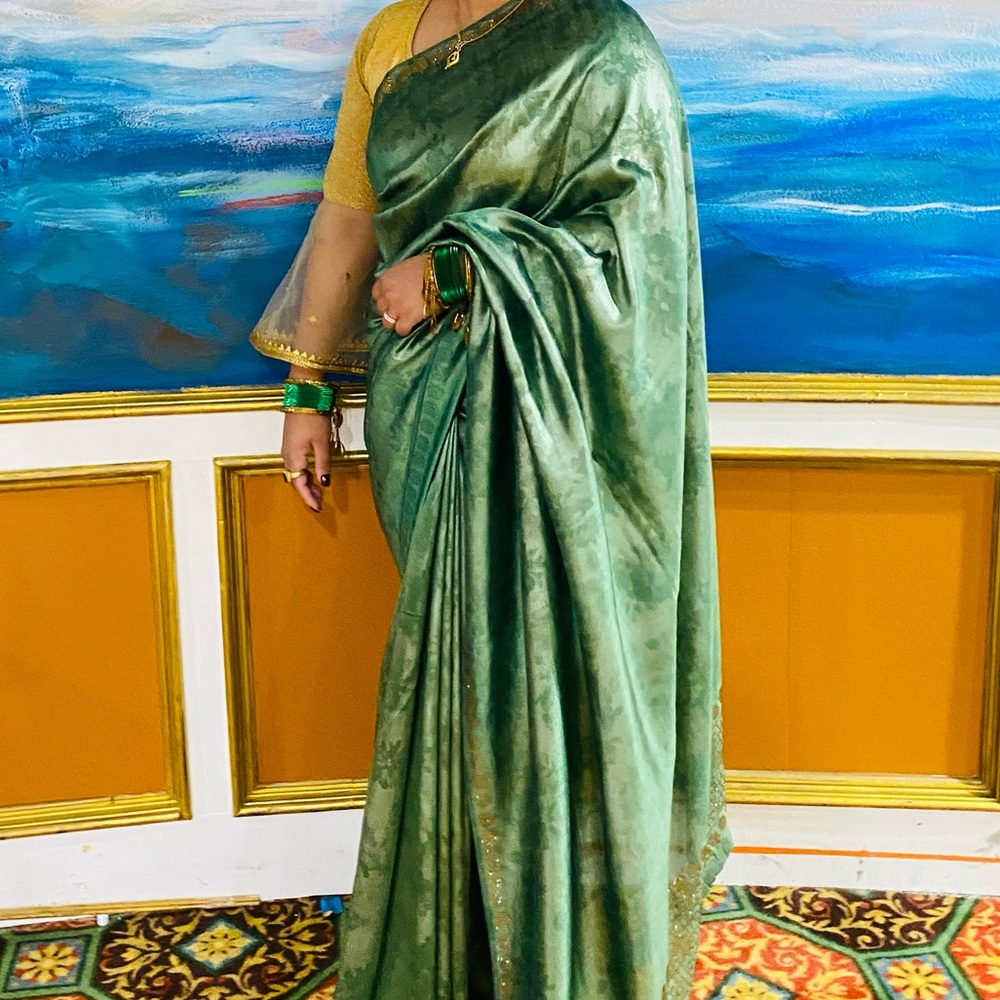 Green saree, wear like a new